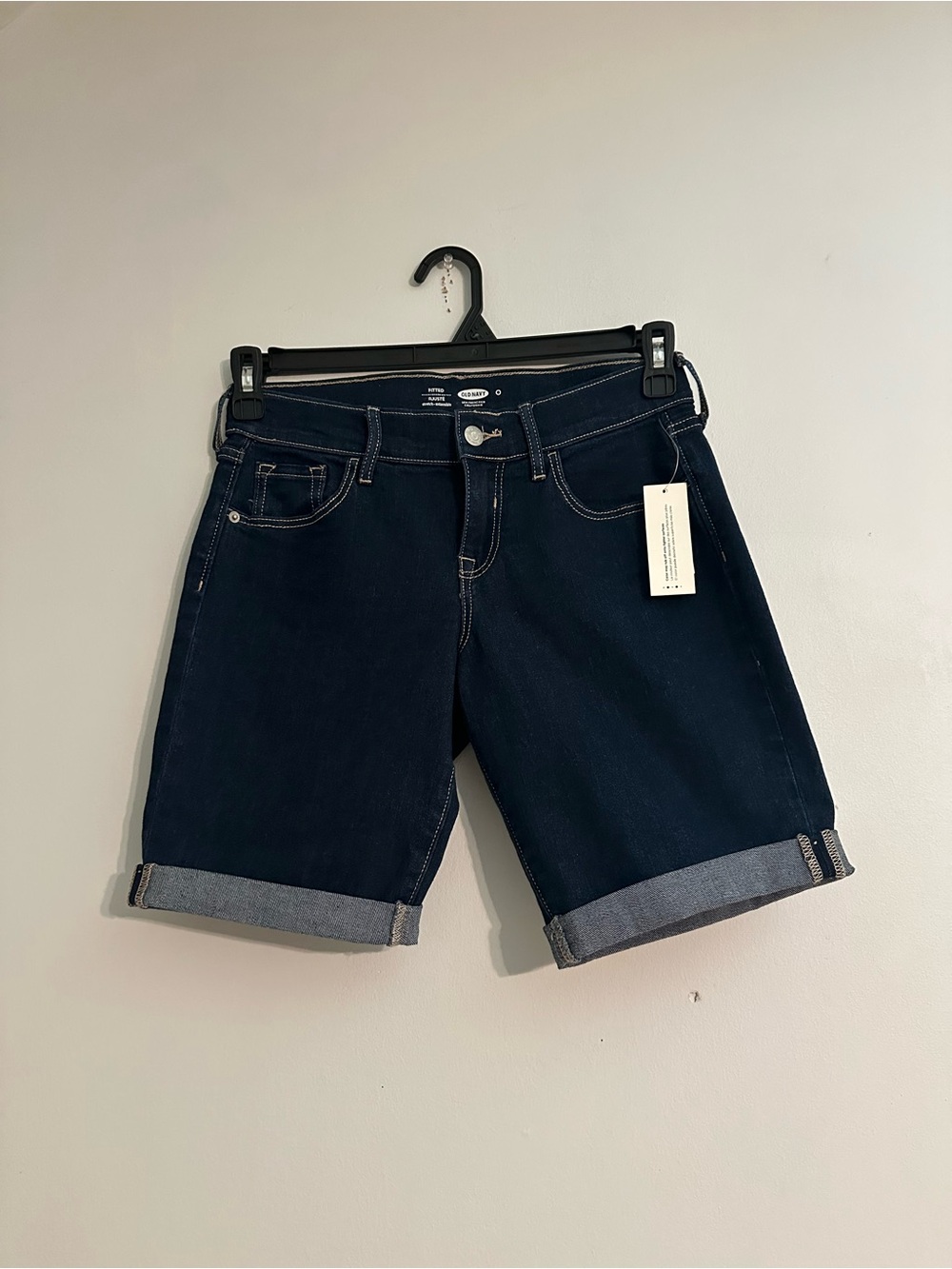 NWT Old Navy Women’s Fitted Jean Shorts Size 0